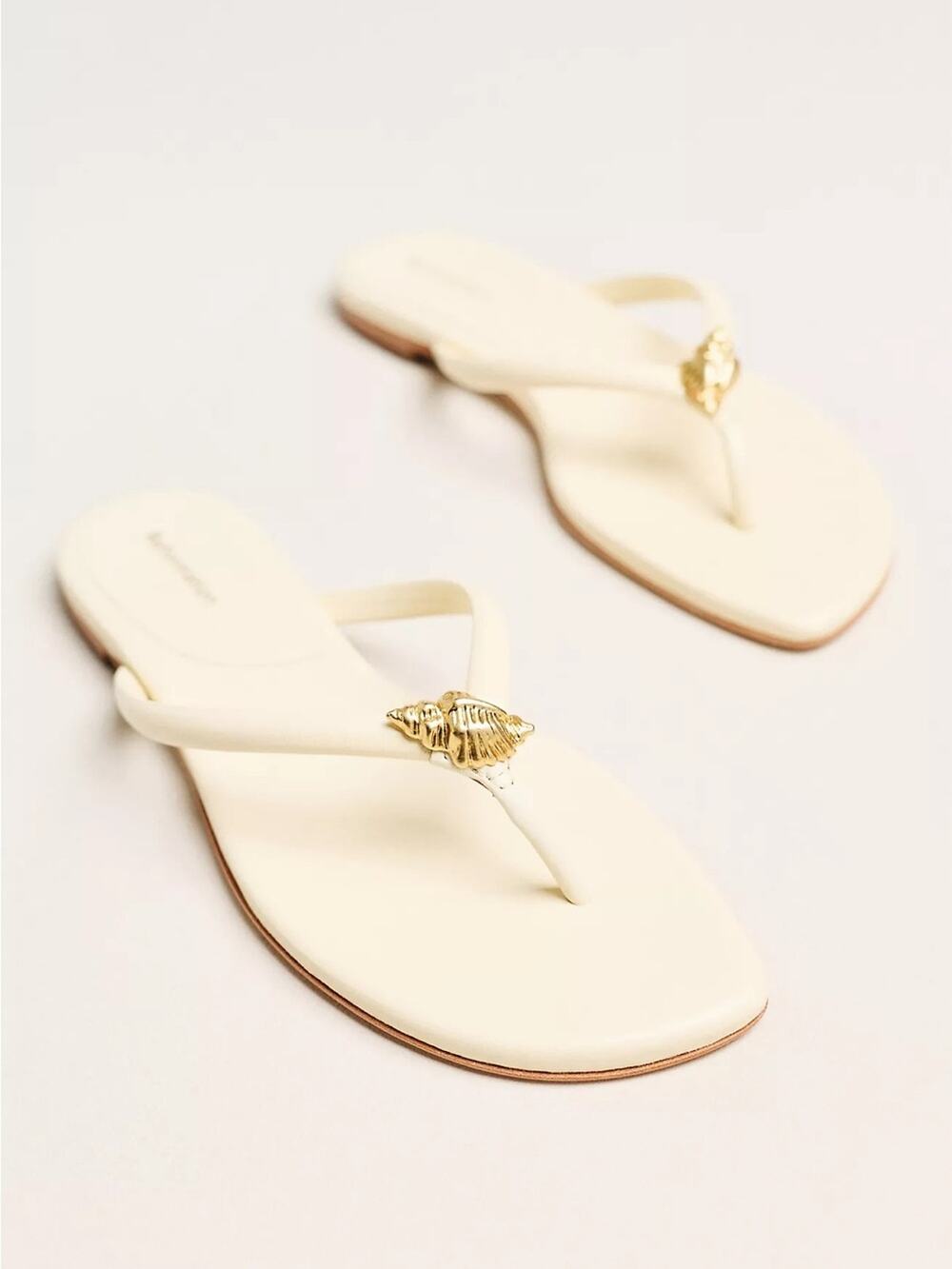 Reformation Onyx Flip-Flop Sandals